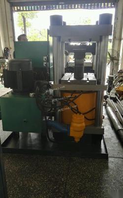 三百噸油壓機轉讓 4000元